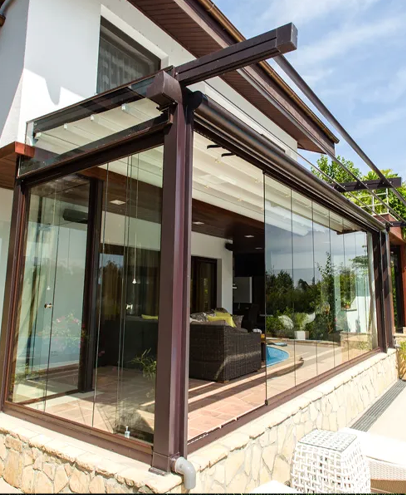 Closed membrane pergola